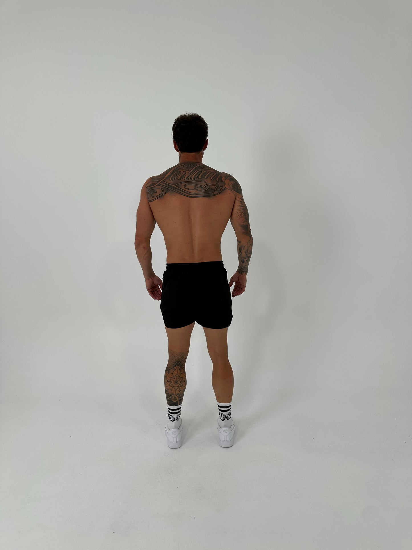 MEN'S LOGO PRINT LIFT SHORTS.